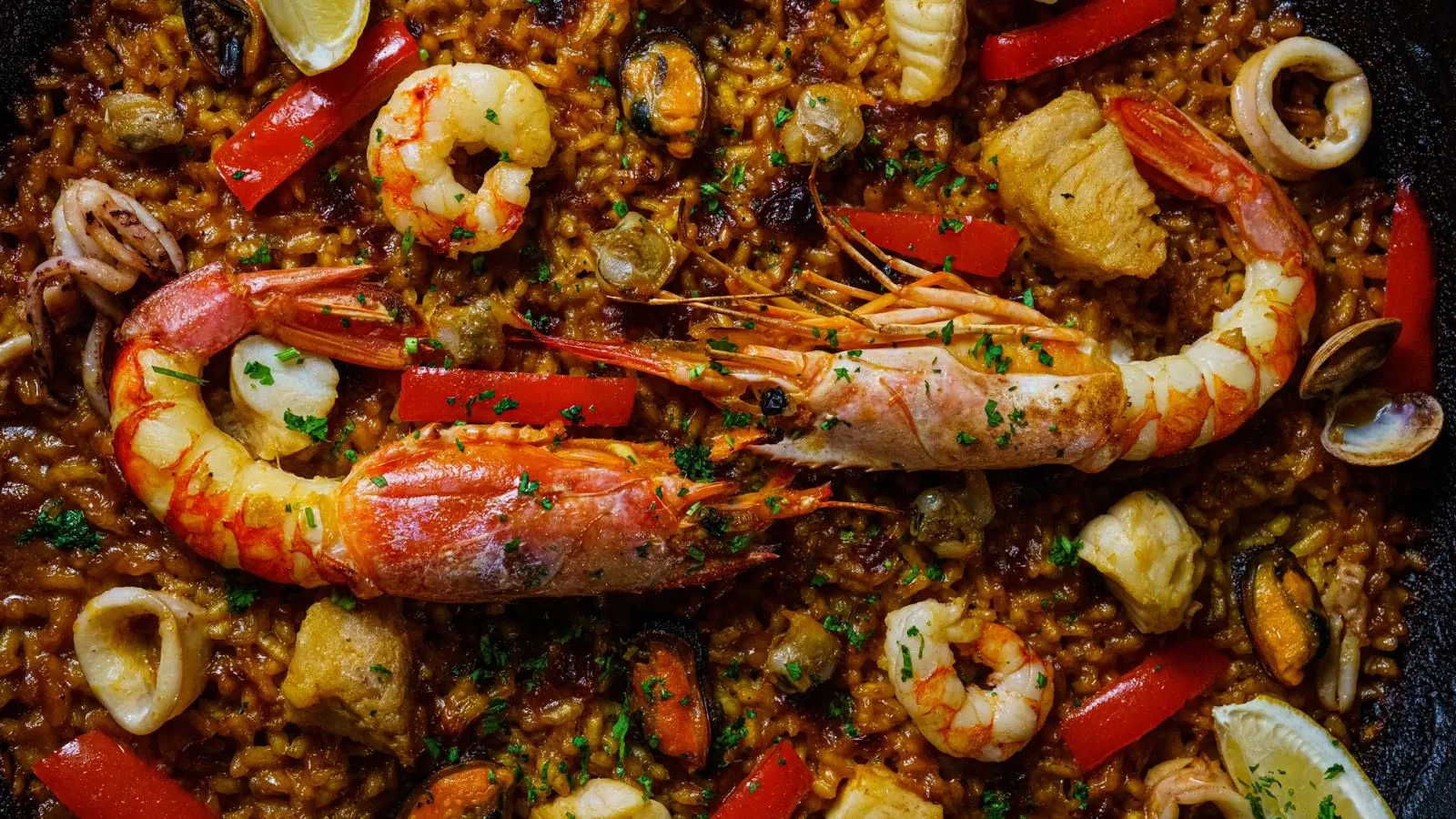 Paella de mariscos con carabinero